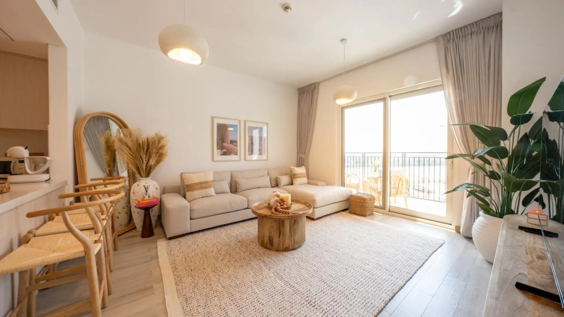 Otolo Homes Apartments On Yas Island With Complimentary Yas Theme Park Tickets 아부다비