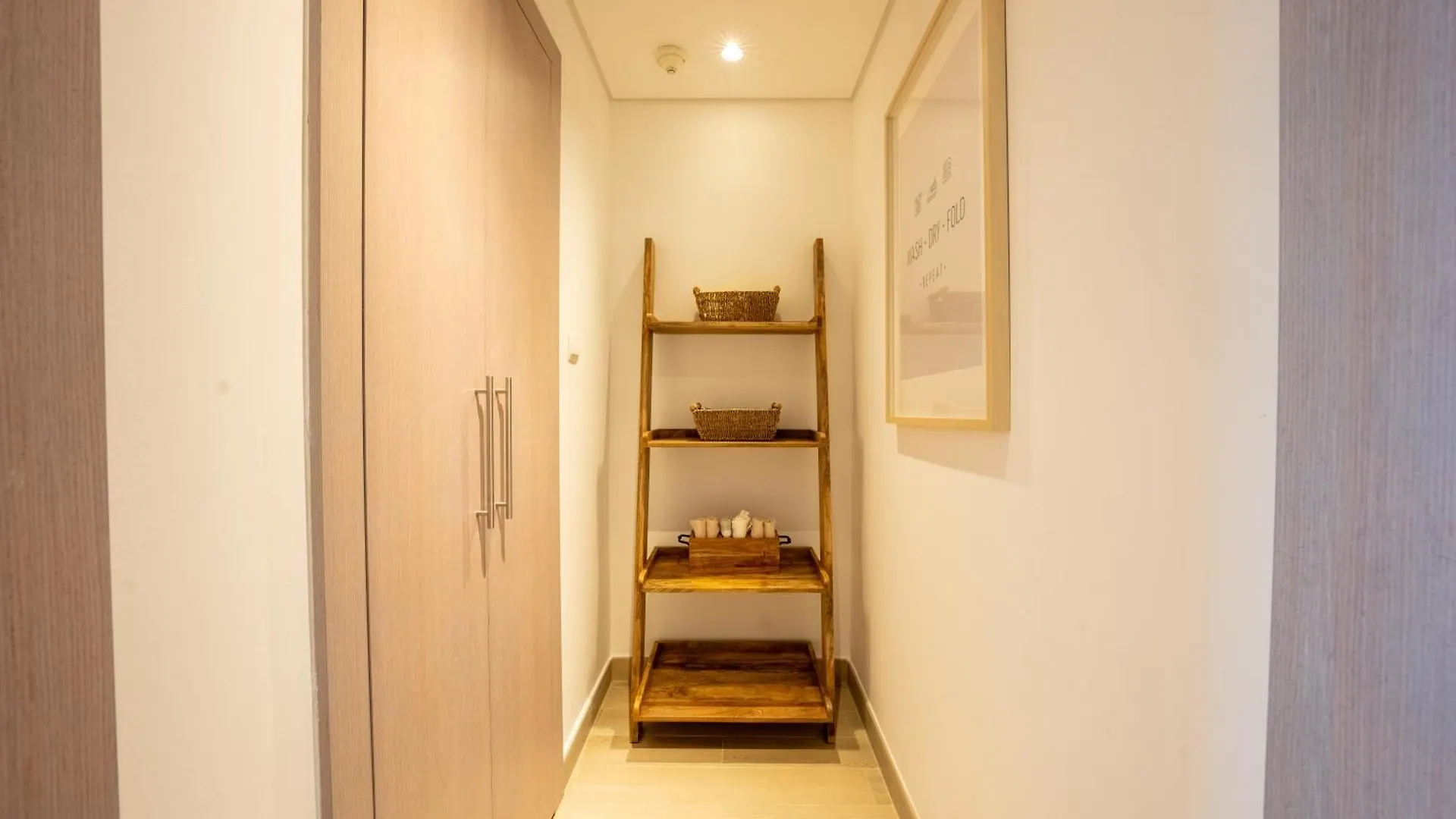 Otolo Homes Apartments On Yas Island With Complimentary Yas Theme Park Tickets Абу-Даби
