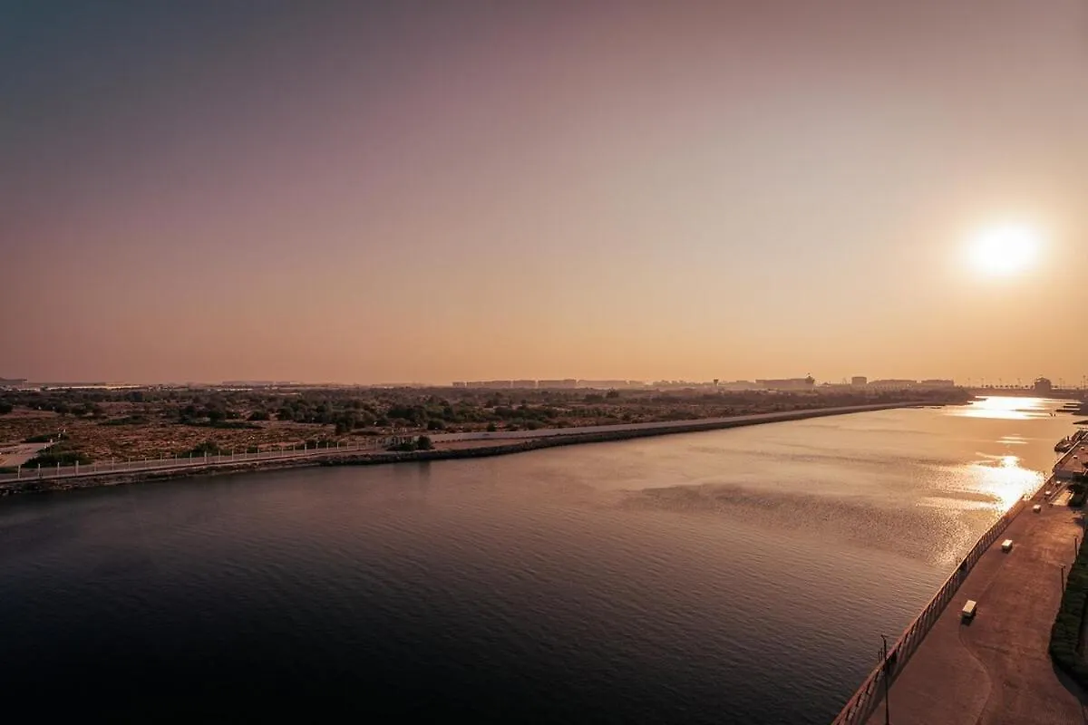 Otolo Homes Apartments On Yas Island With Complimentary Yas Theme Park Tickets Абу-Даби