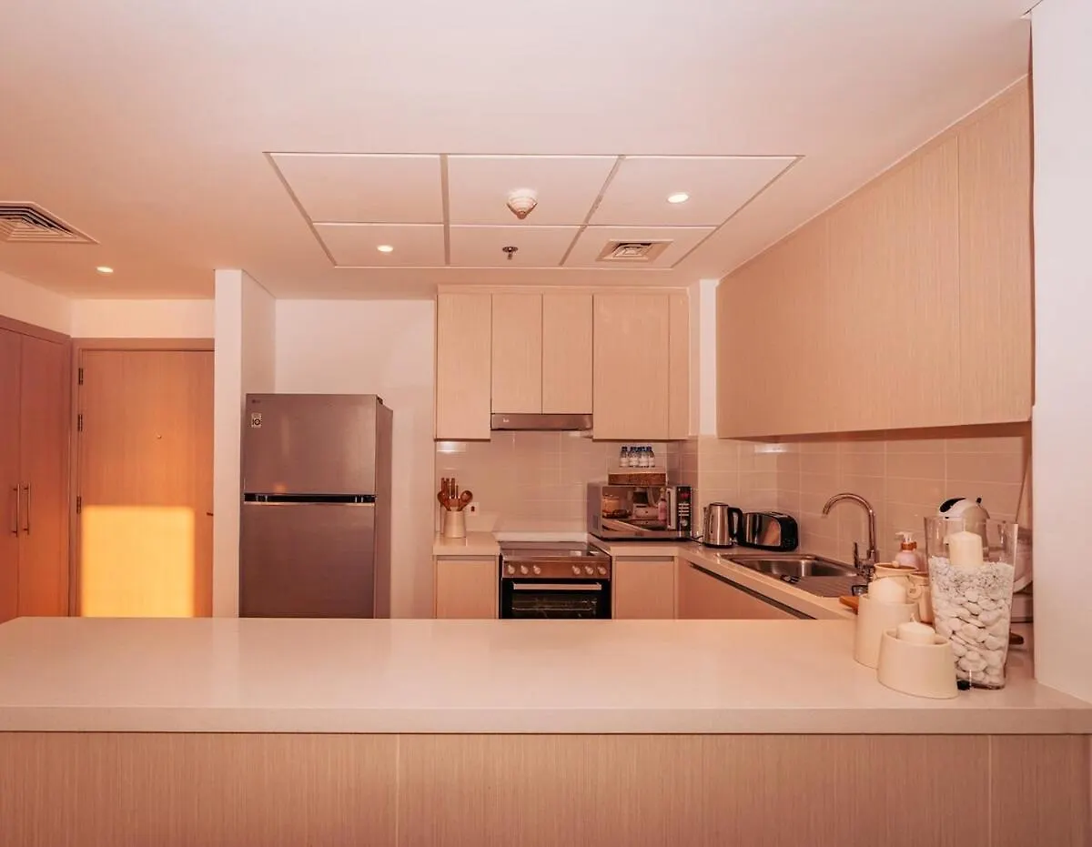 Otolo Homes Apartments On Yas Island With Complimentary Yas Theme Park Tickets Abou Dabi 0*,  Émirats arabes unis