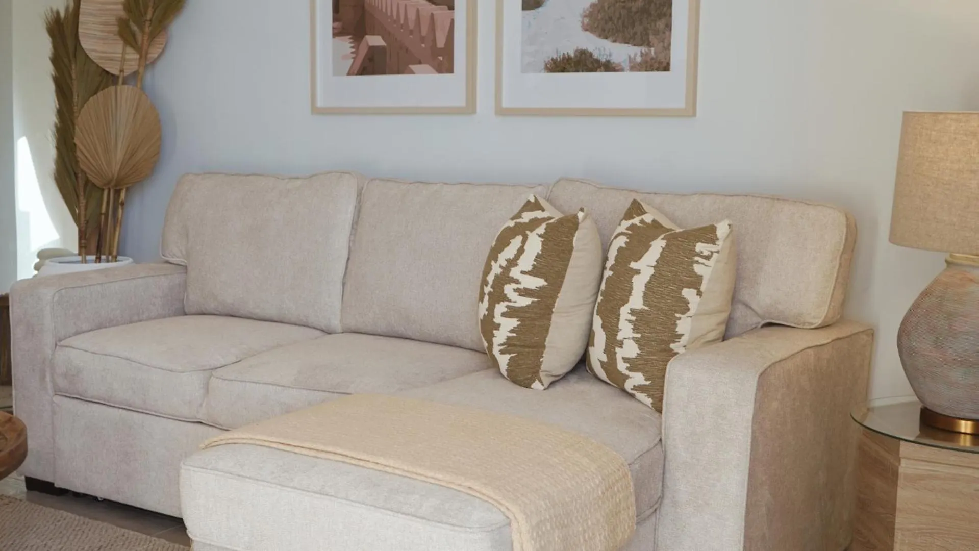 Otolo Homes Apartments On Yas Island With Complimentary Yas Theme Park Tickets Abou Dabi